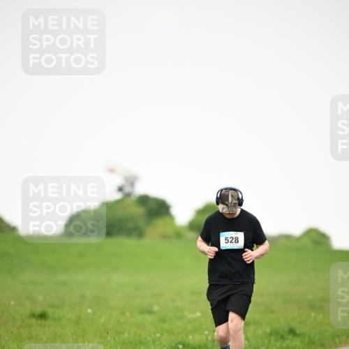 10.05.2026 - 8. Wedeler Halbmarathon Dr. Thomas Lammeyer http://msf.ph/oto/9714609 10.05.2026 12:21:39 Laufen 528 meine-sportfotos.de
