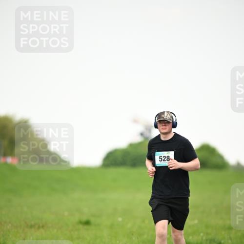10.05.2026 - 8. Wedeler Halbmarathon Dr. Thomas Lammeyer http://msf.ph/oto/9714612 10.05.2026 12:21:40 Laufen 528 meine-sportfotos.de
