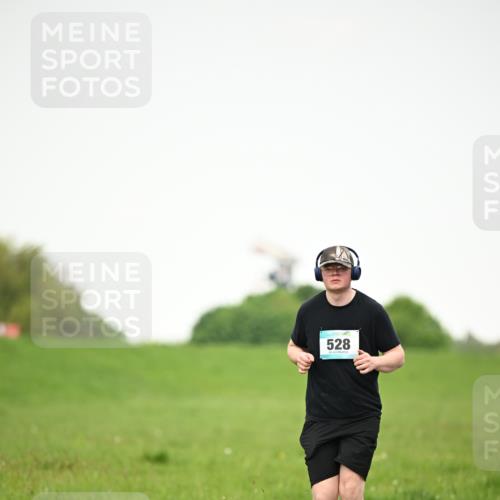 10.05.2026 - 8. Wedeler Halbmarathon Dr. Thomas Lammeyer http://msf.ph/oto/9714616 10.05.2026 12:21:40 Laufen 528 meine-sportfotos.de