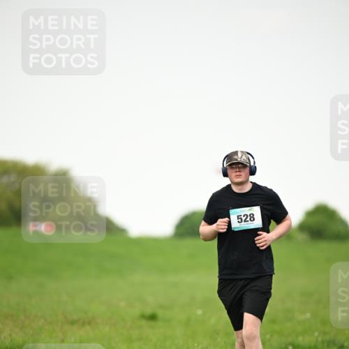 10.05.2026 - 8. Wedeler Halbmarathon Dr. Thomas Lammeyer http://msf.ph/oto/9714621 10.05.2026 12:21:41 Laufen 528 meine-sportfotos.de