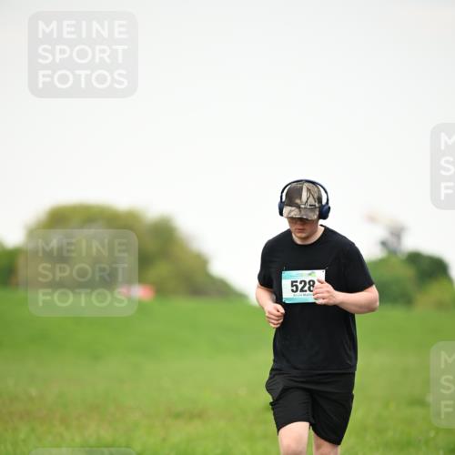 10.05.2026 - 8. Wedeler Halbmarathon Dr. Thomas Lammeyer http://msf.ph/oto/9714634 10.05.2026 12:21:42 Laufen 528 meine-sportfotos.de