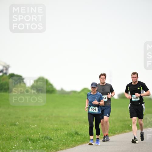 10.05.2026 - 8. Wedeler Halbmarathon Dr. Thomas Lammeyer http://msf.ph/oto/9714643 10.05.2026 12:21:49 Laufen 304, 405 meine-sportfotos.de