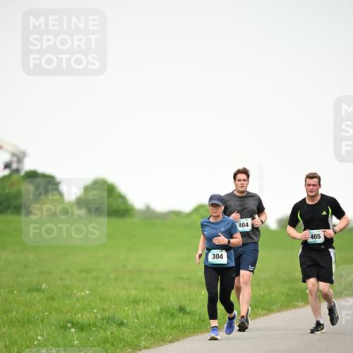 10.05.2026 - 8. Wedeler Halbmarathon Dr. Thomas Lammeyer http://msf.ph/oto/9714646 10.05.2026 12:21:49 Laufen 304, 404, 405 meine-sportfotos.de
