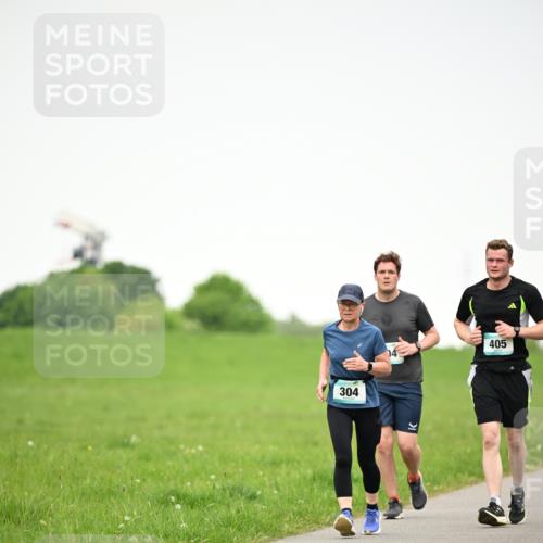 10.05.2026 - 8. Wedeler Halbmarathon Dr. Thomas Lammeyer http://msf.ph/oto/9714660 10.05.2026 12:21:50 Laufen 304, 405 meine-sportfotos.de