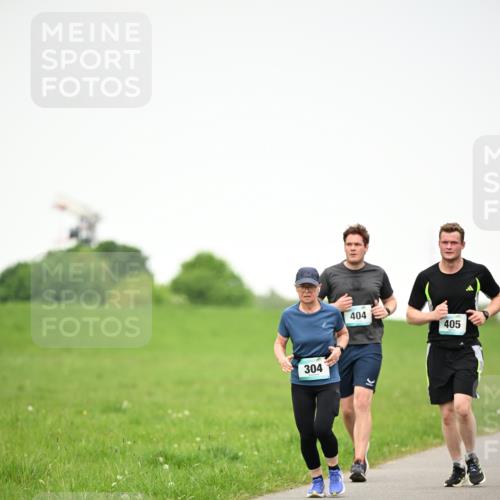 10.05.2026 - 8. Wedeler Halbmarathon Dr. Thomas Lammeyer http://msf.ph/oto/9714665 10.05.2026 12:21:51 Laufen 304, 404, 405 meine-sportfotos.de