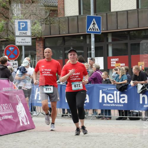 10.05.2026 - 8. Wedeler Halbmarathon Yannick Fuchs http://msf.ph/oto/9714670 10.05.2026 11:30:57 Ziel 872, 873 meine-sportfotos.de