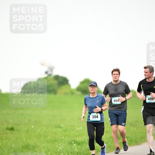 10.05.2026 - 8. Wedeler Halbmarathon Dr. Thomas Lammeyer http://msf.ph/oto/9714677 10.05.2026 12:21:52 Laufen 304, 404, 405 meine-sportfotos.de