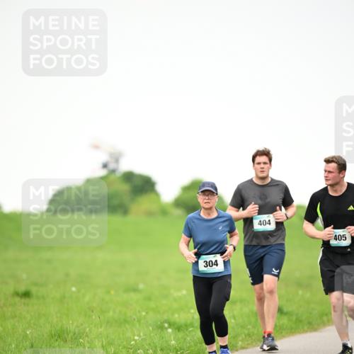 10.05.2026 - 8. Wedeler Halbmarathon Dr. Thomas Lammeyer http://msf.ph/oto/9714681 10.05.2026 12:21:52 Laufen 304, 404, 405 meine-sportfotos.de