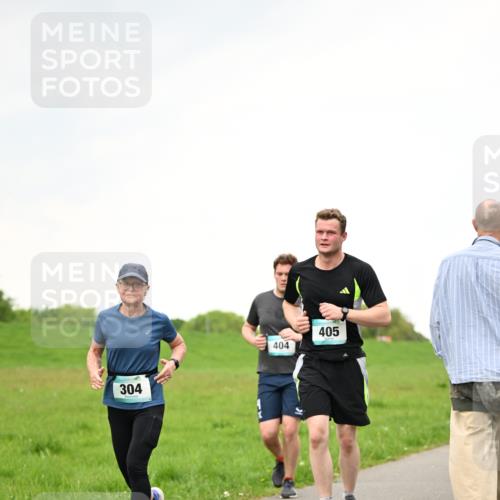 10.05.2026 - 8. Wedeler Halbmarathon Dr. Thomas Lammeyer http://msf.ph/oto/9714686 10.05.2026 12:21:59 Laufen 304, 404, 405 meine-sportfotos.de