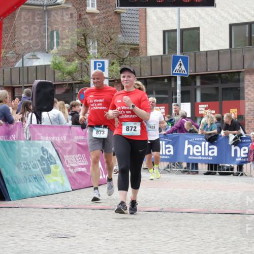 10.05.2026 - 8. Wedeler Halbmarathon Yannick Fuchs http://msf.ph/oto/9714694 10.05.2026 11:30:58 Ziel 433, 872, 873 meine-sportfotos.de