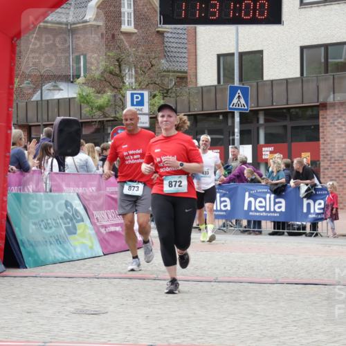 10.05.2026 - 8. Wedeler Halbmarathon Yannick Fuchs http://msf.ph/oto/9714697 10.05.2026 11:30:59 Ziel 433, 872, 873, 2154 meine-sportfotos.de