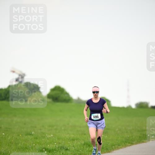 10.05.2026 - 8. Wedeler Halbmarathon Dr. Thomas Lammeyer http://msf.ph/oto/9714702 10.05.2026 12:22:58 Laufen 595 meine-sportfotos.de