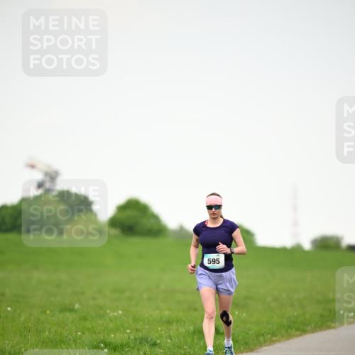 10.05.2026 - 8. Wedeler Halbmarathon Dr. Thomas Lammeyer http://msf.ph/oto/9714704 10.05.2026 12:22:59 Laufen 595 meine-sportfotos.de