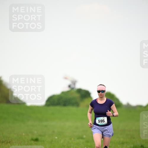10.05.2026 - 8. Wedeler Halbmarathon Dr. Thomas Lammeyer http://msf.ph/oto/9714728 10.05.2026 12:23:01 Laufen 595 meine-sportfotos.de