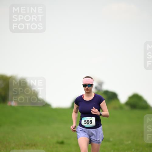 10.05.2026 - 8. Wedeler Halbmarathon Dr. Thomas Lammeyer http://msf.ph/oto/9714746 10.05.2026 12:23:02 Laufen 595 meine-sportfotos.de