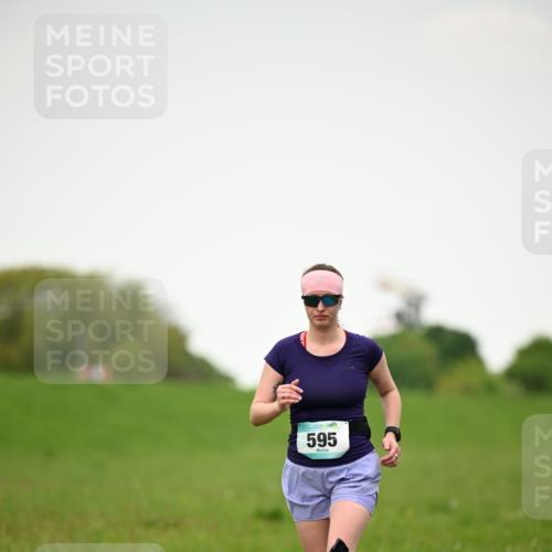 10.05.2026 - 8. Wedeler Halbmarathon Dr. Thomas Lammeyer http://msf.ph/oto/9714751 10.05.2026 12:23:03 Laufen 595 meine-sportfotos.de