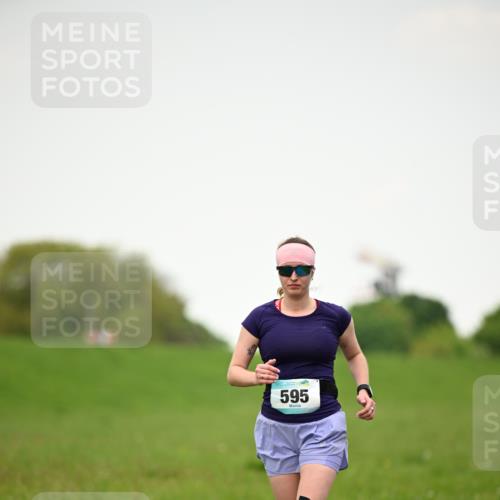 10.05.2026 - 8. Wedeler Halbmarathon Dr. Thomas Lammeyer http://msf.ph/oto/9714753 10.05.2026 12:23:03 Laufen 595 meine-sportfotos.de