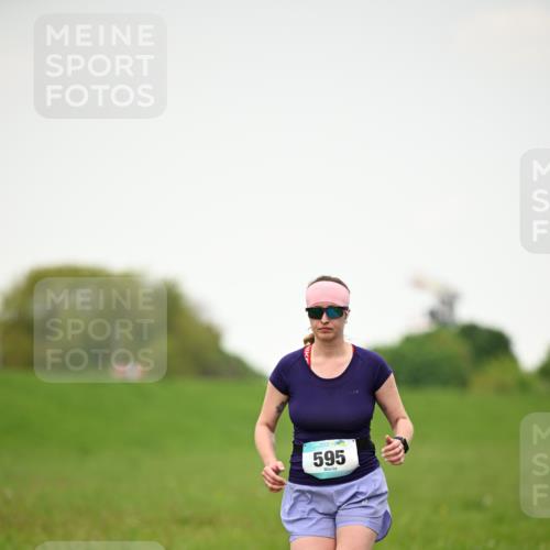 10.05.2026 - 8. Wedeler Halbmarathon Dr. Thomas Lammeyer http://msf.ph/oto/9714754 10.05.2026 12:23:03 Laufen 595 meine-sportfotos.de
