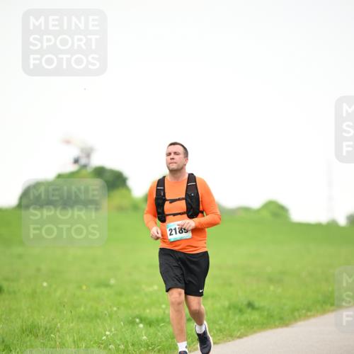 10.05.2026 - 8. Wedeler Halbmarathon Dr. Thomas Lammeyer http://msf.ph/oto/9714765 10.05.2026 12:23:29 Laufen 2185 meine-sportfotos.de