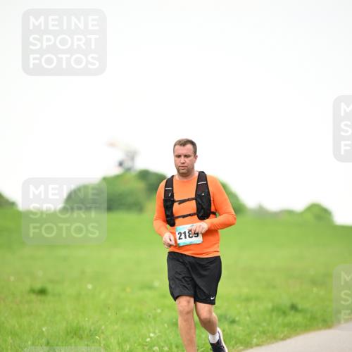 10.05.2026 - 8. Wedeler Halbmarathon Dr. Thomas Lammeyer http://msf.ph/oto/9714773 10.05.2026 12:23:30 Laufen 2189 meine-sportfotos.de