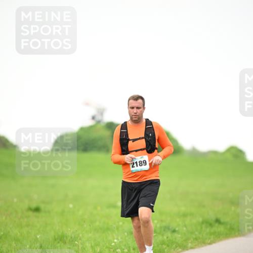 10.05.2026 - 8. Wedeler Halbmarathon Dr. Thomas Lammeyer http://msf.ph/oto/9714775 10.05.2026 12:23:30 Laufen 2189 meine-sportfotos.de