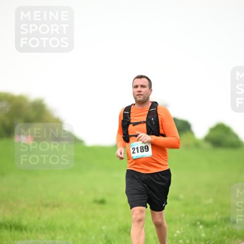 10.05.2026 - 8. Wedeler Halbmarathon Dr. Thomas Lammeyer http://msf.ph/oto/9714789 10.05.2026 12:23:32 Laufen 2189 meine-sportfotos.de