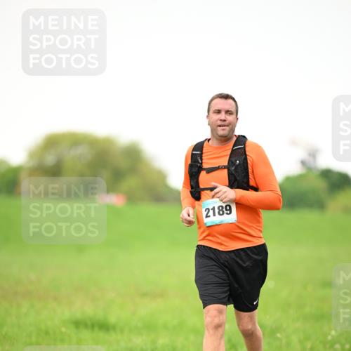 10.05.2026 - 8. Wedeler Halbmarathon Dr. Thomas Lammeyer http://msf.ph/oto/9714799 10.05.2026 12:23:32 Laufen 2189 meine-sportfotos.de