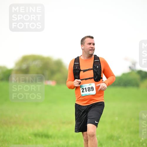 10.05.2026 - 8. Wedeler Halbmarathon Dr. Thomas Lammeyer http://msf.ph/oto/9714804 10.05.2026 12:23:33 Laufen 2189 meine-sportfotos.de