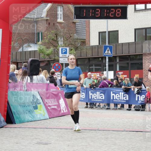 10.05.2026 - 8. Wedeler Halbmarathon Yannick Fuchs http://msf.ph/oto/9714921 10.05.2026 11:31:27 Ziel 2121, 2239 meine-sportfotos.de