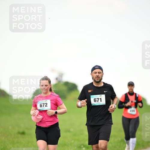 10.05.2026 - 8. Wedeler Halbmarathon Dr. Thomas Lammeyer http://msf.ph/oto/9714938 10.05.2026 12:24:14 Laufen 672, 671, 400 meine-sportfotos.de