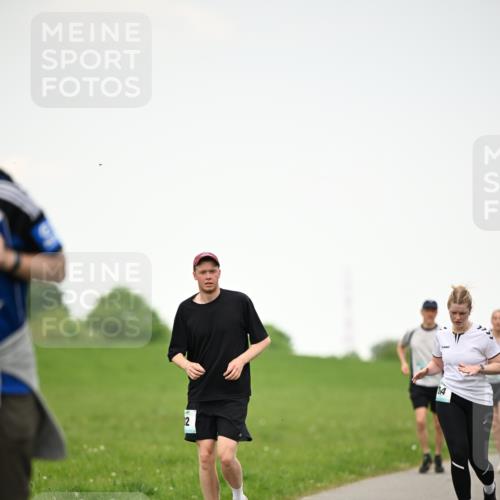 10.05.2026 - 8. Wedeler Halbmarathon Dr. Thomas Lammeyer http://msf.ph/oto/9714991 10.05.2026 12:24:20 Laufen  meine-sportfotos.de