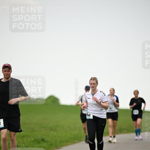 10.05.2026 - 8. Wedeler Halbmarathon Dr. Thomas Lammeyer http://msf.ph/oto/9715001 10.05.2026 12:24:22 Laufen 264 meine-sportfotos.de