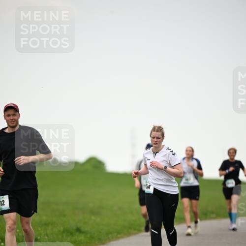 10.05.2026 - 8. Wedeler Halbmarathon Dr. Thomas Lammeyer http://msf.ph/oto/9715007 10.05.2026 12:24:22 Laufen  meine-sportfotos.de