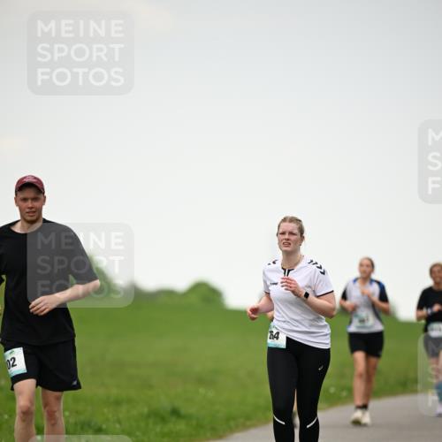 10.05.2026 - 8. Wedeler Halbmarathon Dr. Thomas Lammeyer http://msf.ph/oto/9715010 10.05.2026 12:24:23 Laufen  meine-sportfotos.de