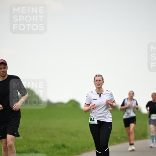 10.05.2026 - 8. Wedeler Halbmarathon Dr. Thomas Lammeyer http://msf.ph/oto/9715016 10.05.2026 12:24:24 Laufen 264 meine-sportfotos.de