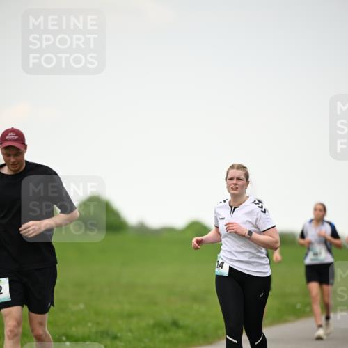 10.05.2026 - 8. Wedeler Halbmarathon Dr. Thomas Lammeyer http://msf.ph/oto/9715021 10.05.2026 12:24:24 Laufen 1777 meine-sportfotos.de