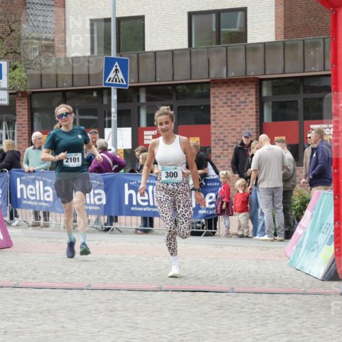 10.05.2026 - 8. Wedeler Halbmarathon Yannick Fuchs http://msf.ph/oto/9715028 10.05.2026 11:31:38 Ziel 83, 300, 2101, 2199, 2244 meine-sportfotos.de