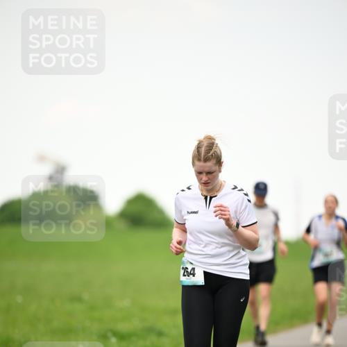 10.05.2026 - 8. Wedeler Halbmarathon Dr. Thomas Lammeyer http://msf.ph/oto/9715047 10.05.2026 12:24:26 Laufen 264, 772 meine-sportfotos.de
