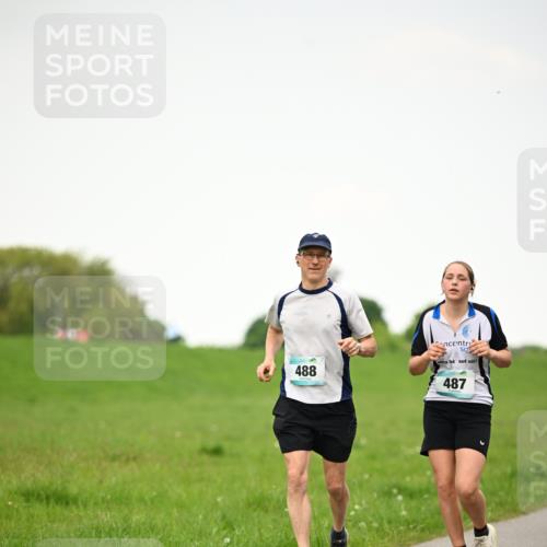 10.05.2026 - 8. Wedeler Halbmarathon Dr. Thomas Lammeyer http://msf.ph/oto/9715091 10.05.2026 12:24:32 Laufen 488, 487 meine-sportfotos.de