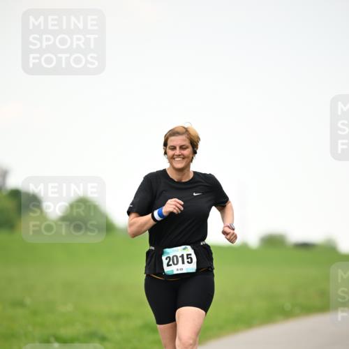 10.05.2026 - 8. Wedeler Halbmarathon Dr. Thomas Lammeyer http://msf.ph/oto/9715128 10.05.2026 12:24:36 Laufen 2015 meine-sportfotos.de