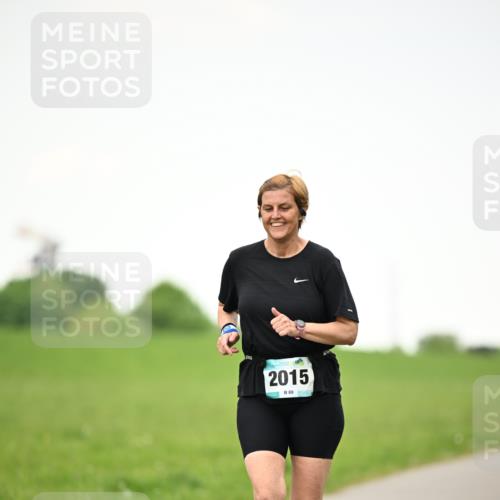 10.05.2026 - 8. Wedeler Halbmarathon Dr. Thomas Lammeyer http://msf.ph/oto/9715132 10.05.2026 12:24:36 Laufen 2015 meine-sportfotos.de
