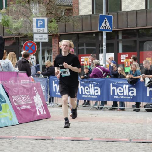 10.05.2026 - 8. Wedeler Halbmarathon Yannick Fuchs http://msf.ph/oto/9715145 10.05.2026 11:31:53 Ziel 970, 2201 meine-sportfotos.de