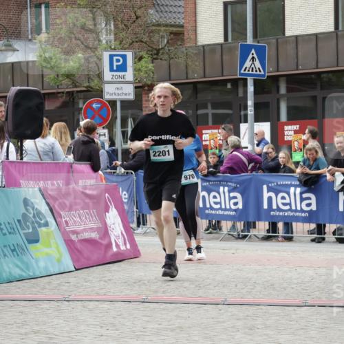 10.05.2026 - 8. Wedeler Halbmarathon Yannick Fuchs http://msf.ph/oto/9715151 10.05.2026 11:31:53 Ziel 970, 2201 meine-sportfotos.de