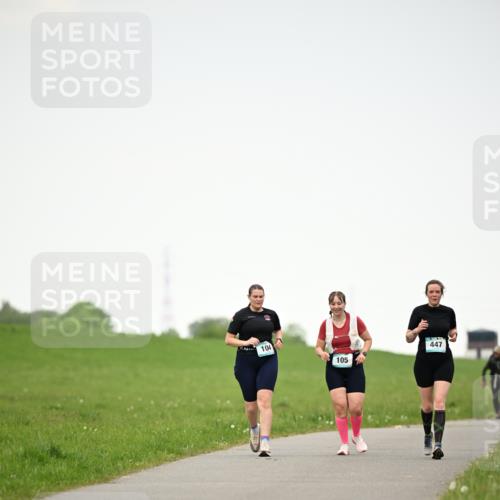 10.05.2026 - 8. Wedeler Halbmarathon Dr. Thomas Lammeyer http://msf.ph/oto/9715157 10.05.2026 12:25:20 Laufen 104, 105, 447 meine-sportfotos.de