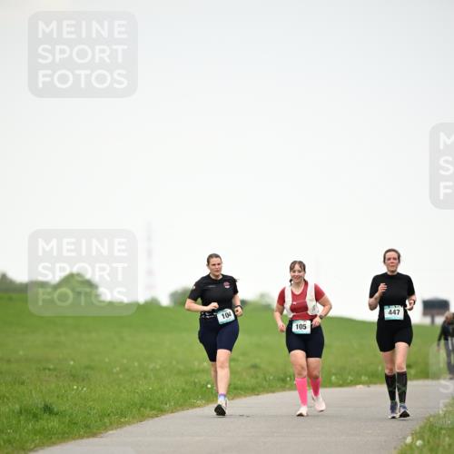 10.05.2026 - 8. Wedeler Halbmarathon Dr. Thomas Lammeyer http://msf.ph/oto/9715163 10.05.2026 12:25:21 Laufen 105, 447 meine-sportfotos.de