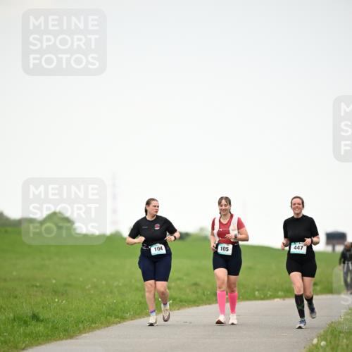 10.05.2026 - 8. Wedeler Halbmarathon Dr. Thomas Lammeyer http://msf.ph/oto/9715168 10.05.2026 12:25:21 Laufen 104, 105, 447 meine-sportfotos.de
