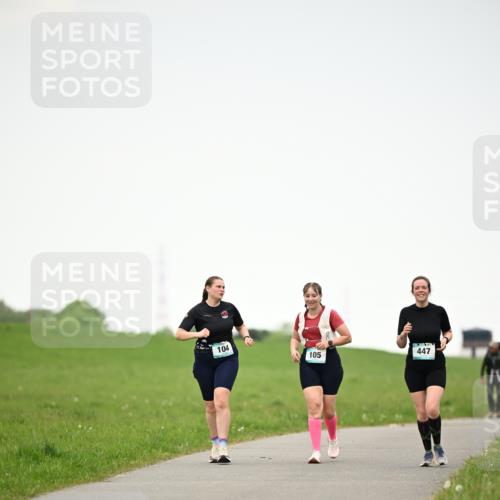 10.05.2026 - 8. Wedeler Halbmarathon Dr. Thomas Lammeyer http://msf.ph/oto/9715170 10.05.2026 12:25:22 Laufen 104, 105, 447 meine-sportfotos.de