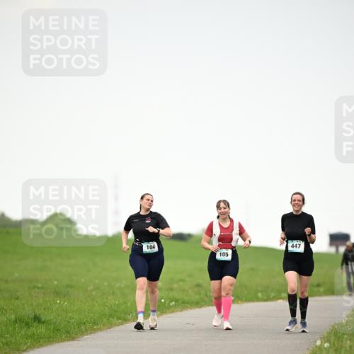 10.05.2026 - 8. Wedeler Halbmarathon Dr. Thomas Lammeyer http://msf.ph/oto/9715175 10.05.2026 12:25:22 Laufen 104, 105, 447 meine-sportfotos.de