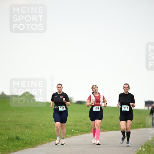 10.05.2026 - 8. Wedeler Halbmarathon Dr. Thomas Lammeyer http://msf.ph/oto/9715179 10.05.2026 12:25:23 Laufen 104, 105, 447 meine-sportfotos.de