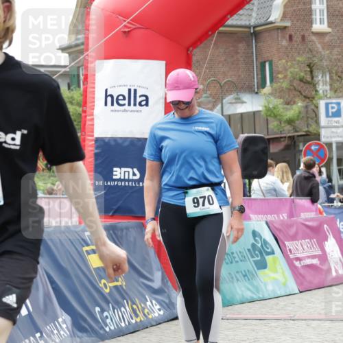 10.05.2026 - 8. Wedeler Halbmarathon Yannick Fuchs http://msf.ph/oto/9715185 10.05.2026 11:31:58 Ziel 122, 508, 970, 2091, 2201 meine-sportfotos.de